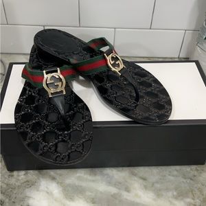 Gucci thong sandal